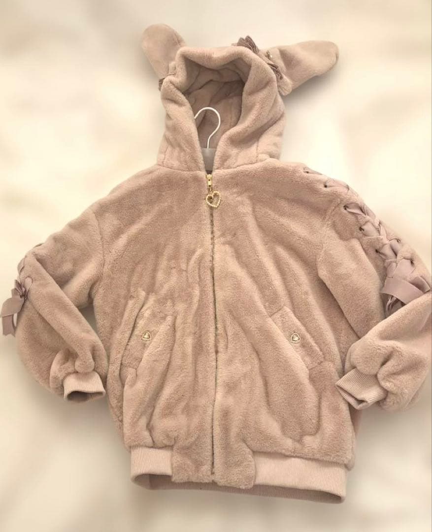 リズリサ　ウサギ耳つきフェイクファージャケット