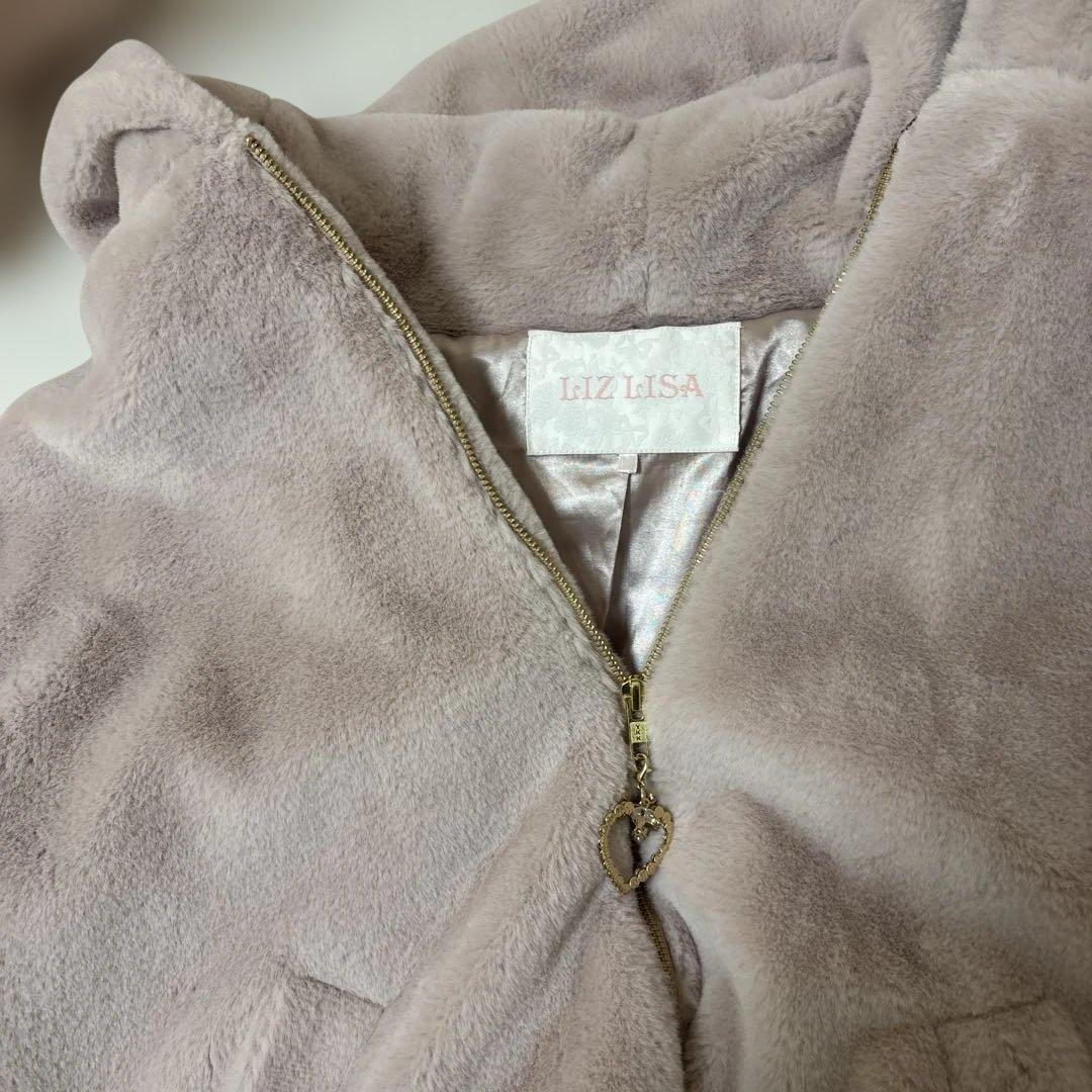 リズリサ　ウサギ耳つきフェイクファージャケット