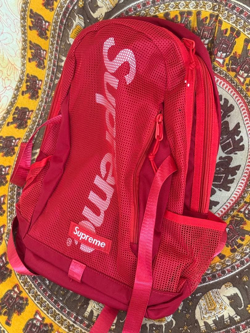 Supreme メッシュバックパック レッド