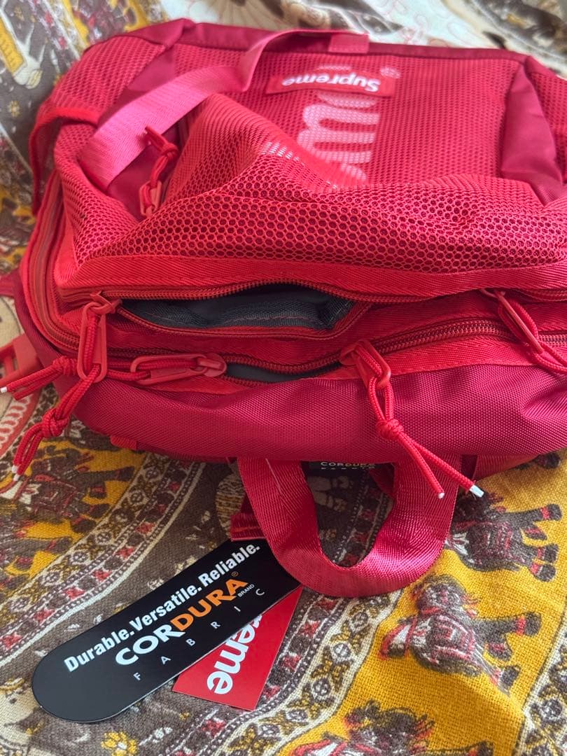 Supreme メッシュバックパック レッド