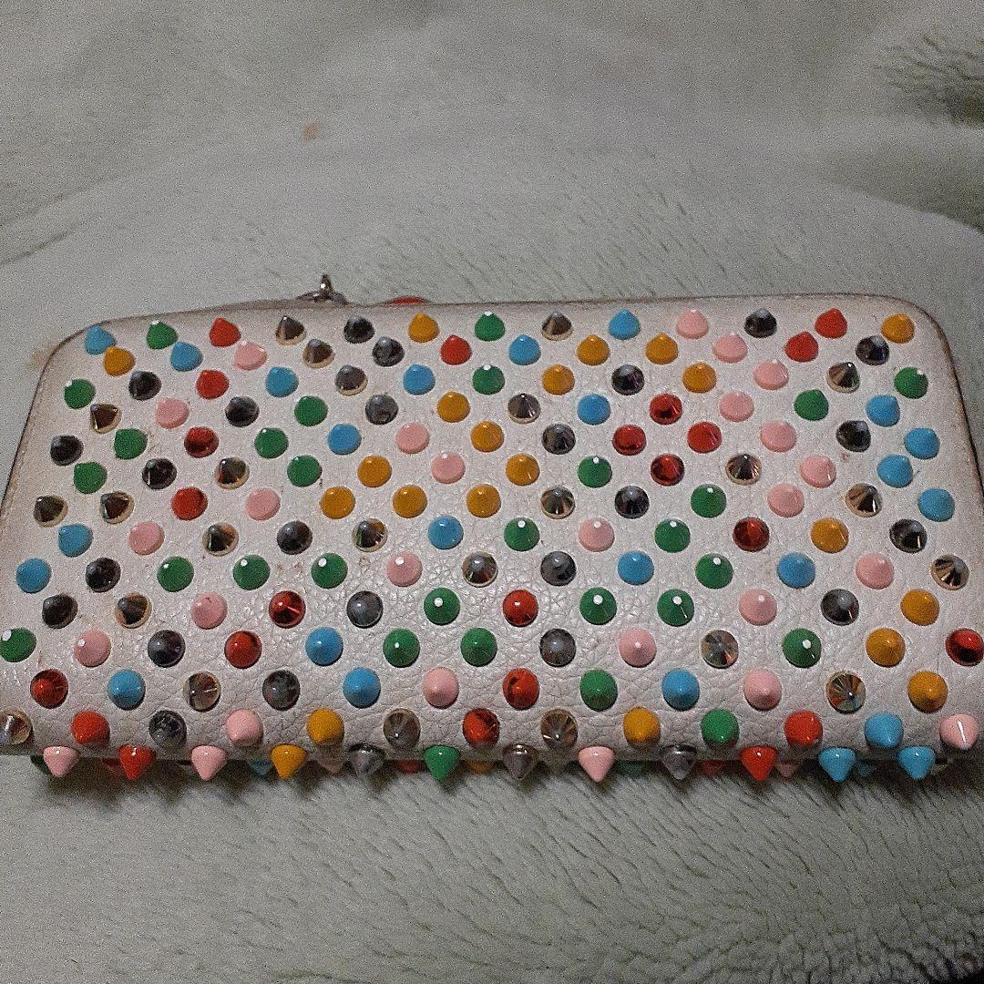 ま*こ様 クリスチャンルブタン長財布