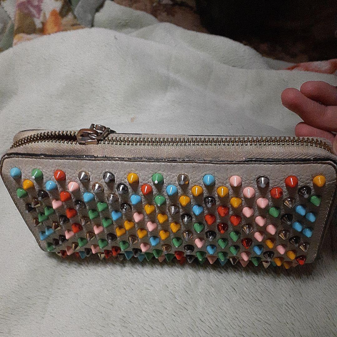 ま*こ様 クリスチャンルブタン長財布