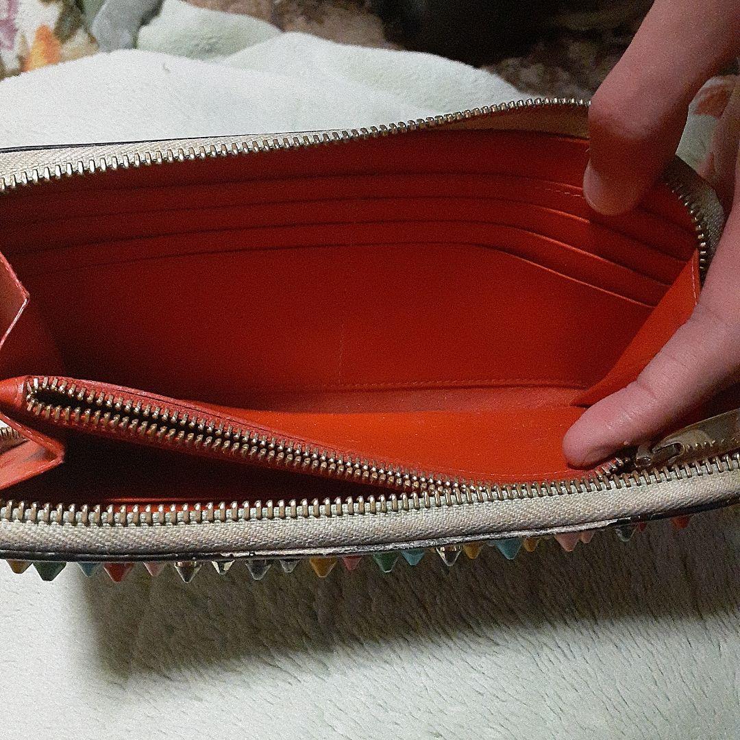 ま*こ様 クリスチャンルブタン長財布