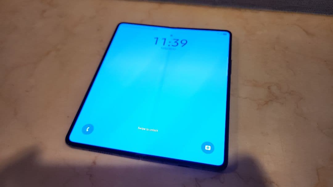 Samsung Galaxy Z Fold4　　ブラック