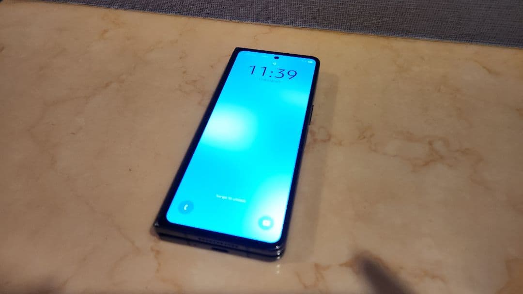 Samsung Galaxy Z Fold4　　ブラック