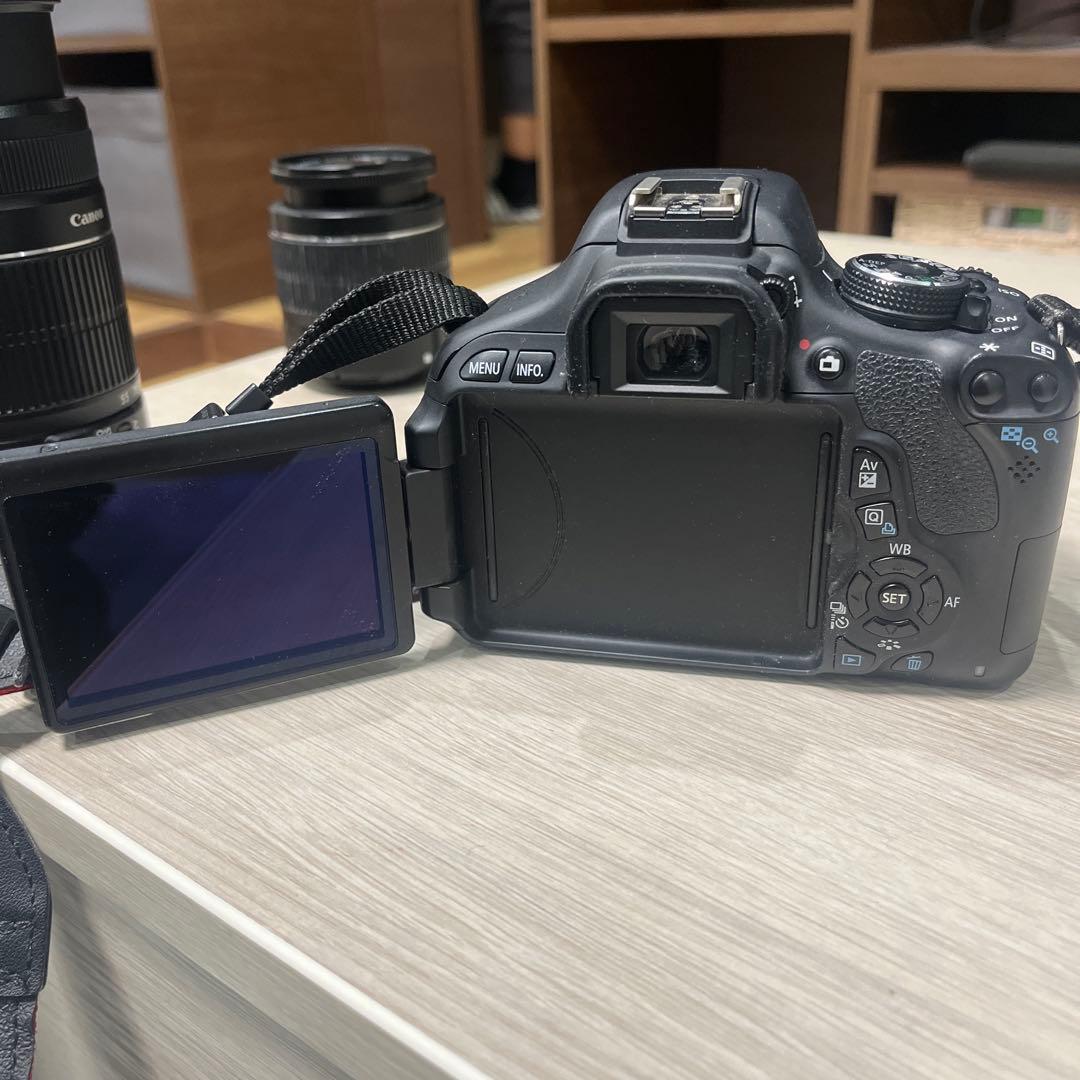 Canon EOS Kiss X5 デジタル一眼レフ