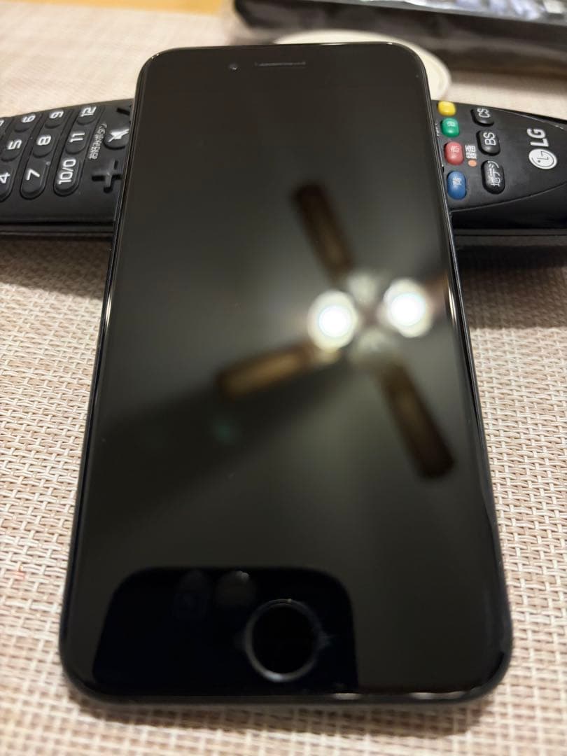 スマートフォン本体 Apple iPhone SE 64GB