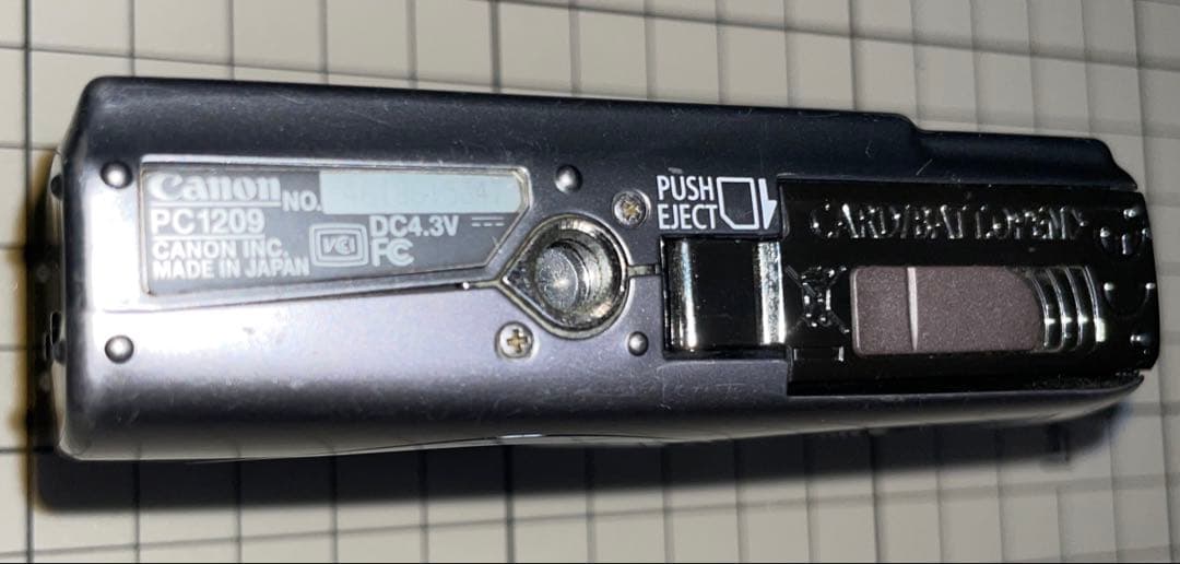 【ジャンク】Canon IXY 900IS デジタルカメラ シルバー《本体のみ》