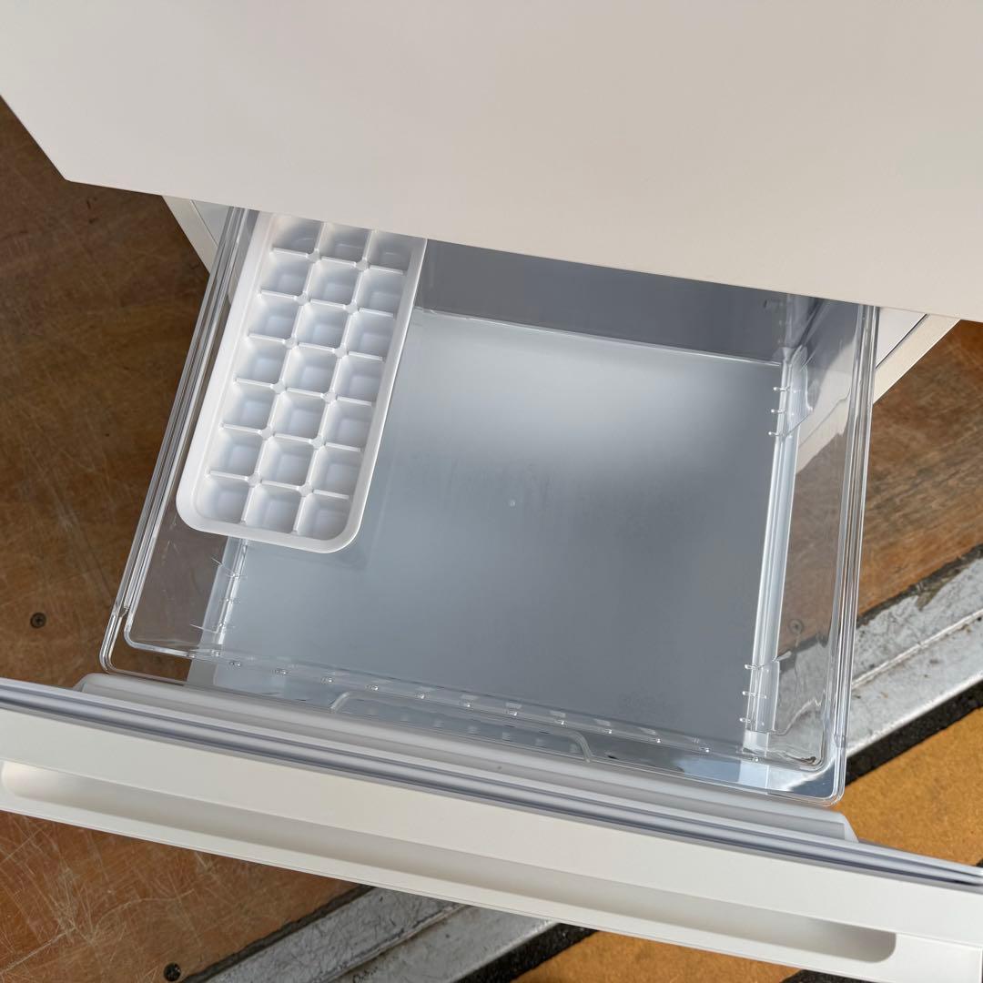 C7304★2024年製★ほぼ新品★パナソニック冷蔵庫インバーターマットホワイト