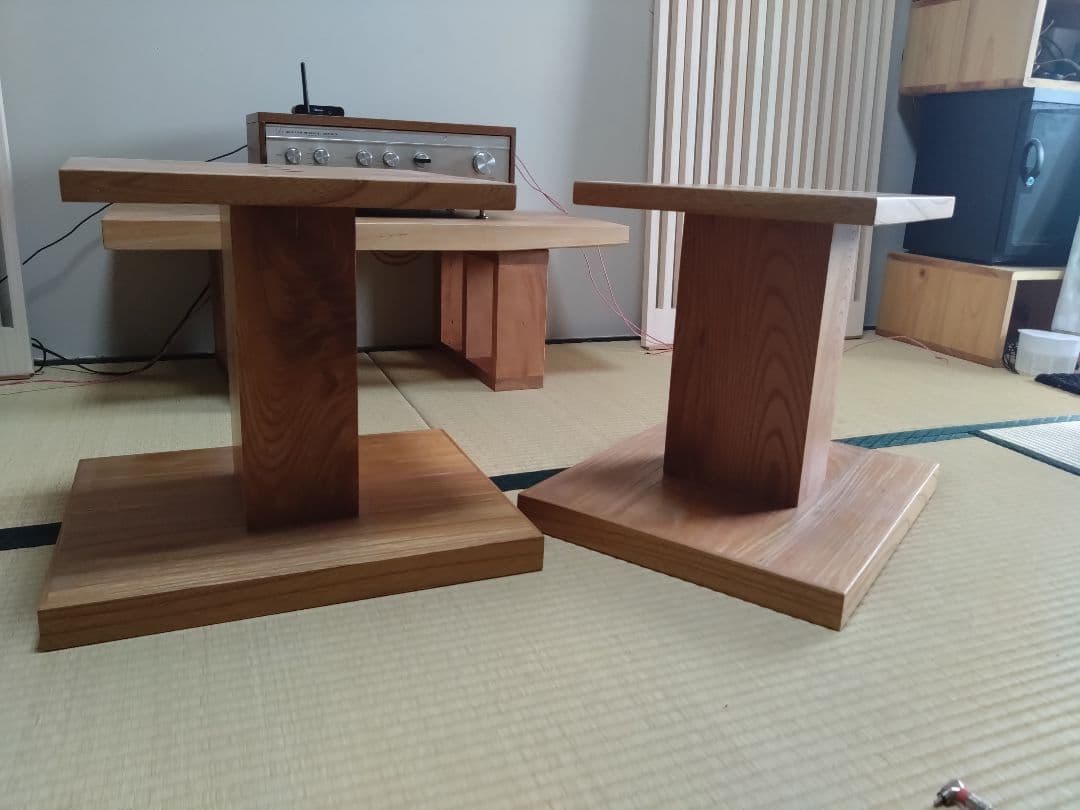 ケヤキスピーカースタンド