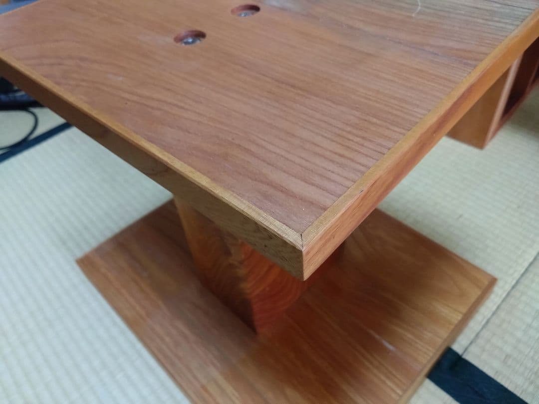 ケヤキスピーカースタンド