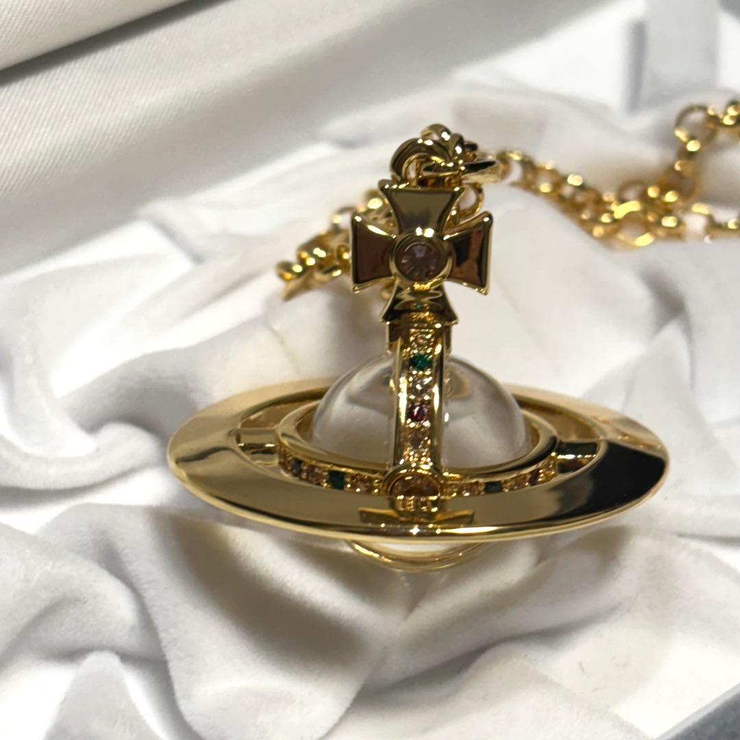 未使用級　正規品　ヴィヴィアンウエストウッド　3D　オーブ　ロングネックレス