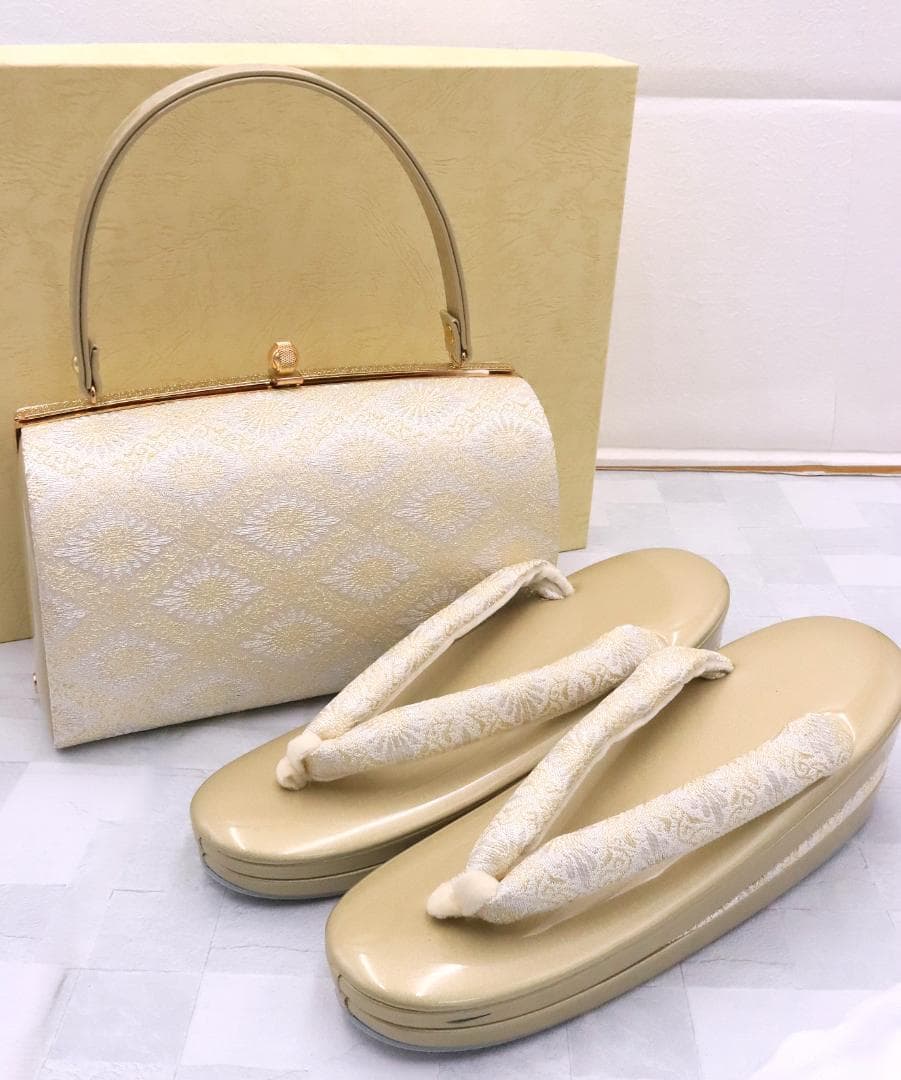 ◇未使用 和装バッグ 草履セット ゴールド系カラー 着物 小物