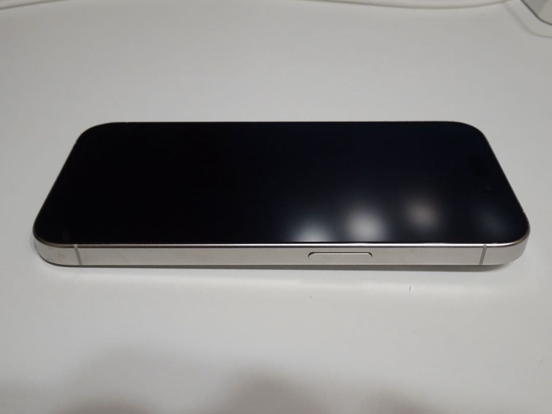 iPhone15 Pro 128GB ホワイトチタニウム【国内版 SIMフリー】