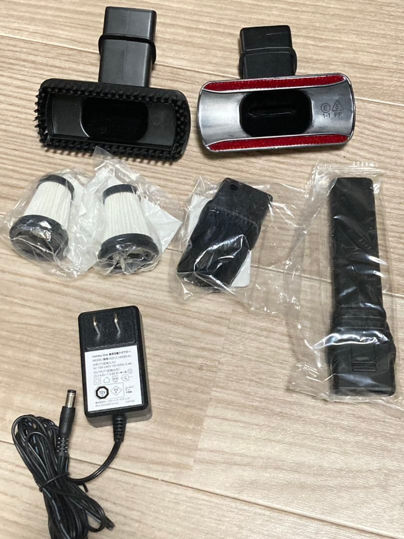 INVICTUS インビクタスワン 本体 各種アタッチメント付き 美品 掃除機