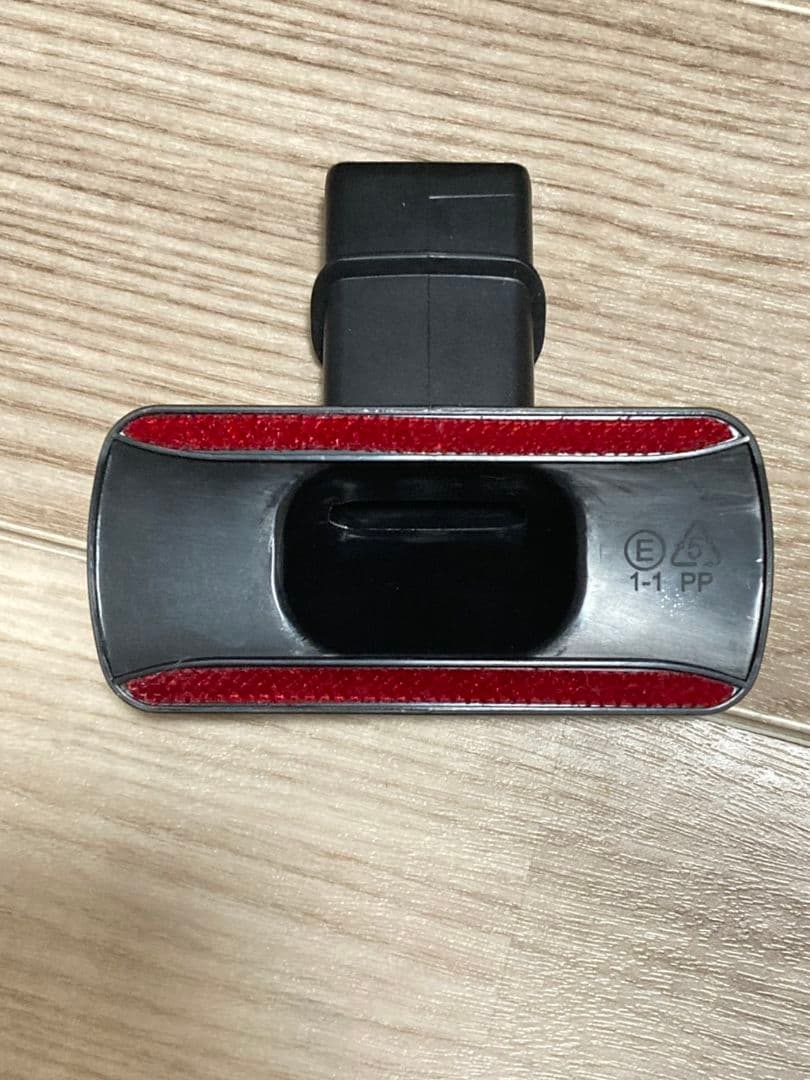 INVICTUS インビクタスワン 本体 各種アタッチメント付き 美品 掃除機