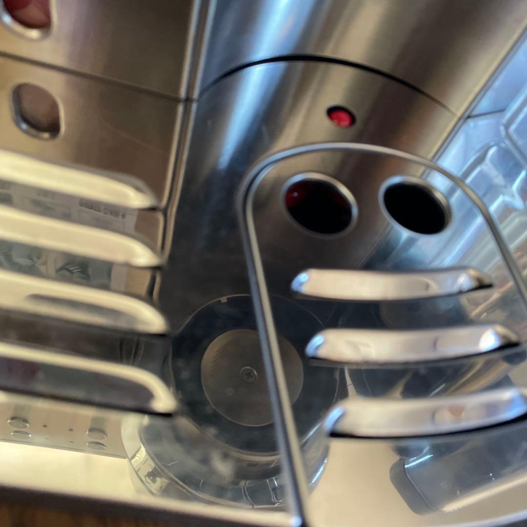 デロンギ　エスプレッソ　カプチーノメーカー　オートマティック　EC860M