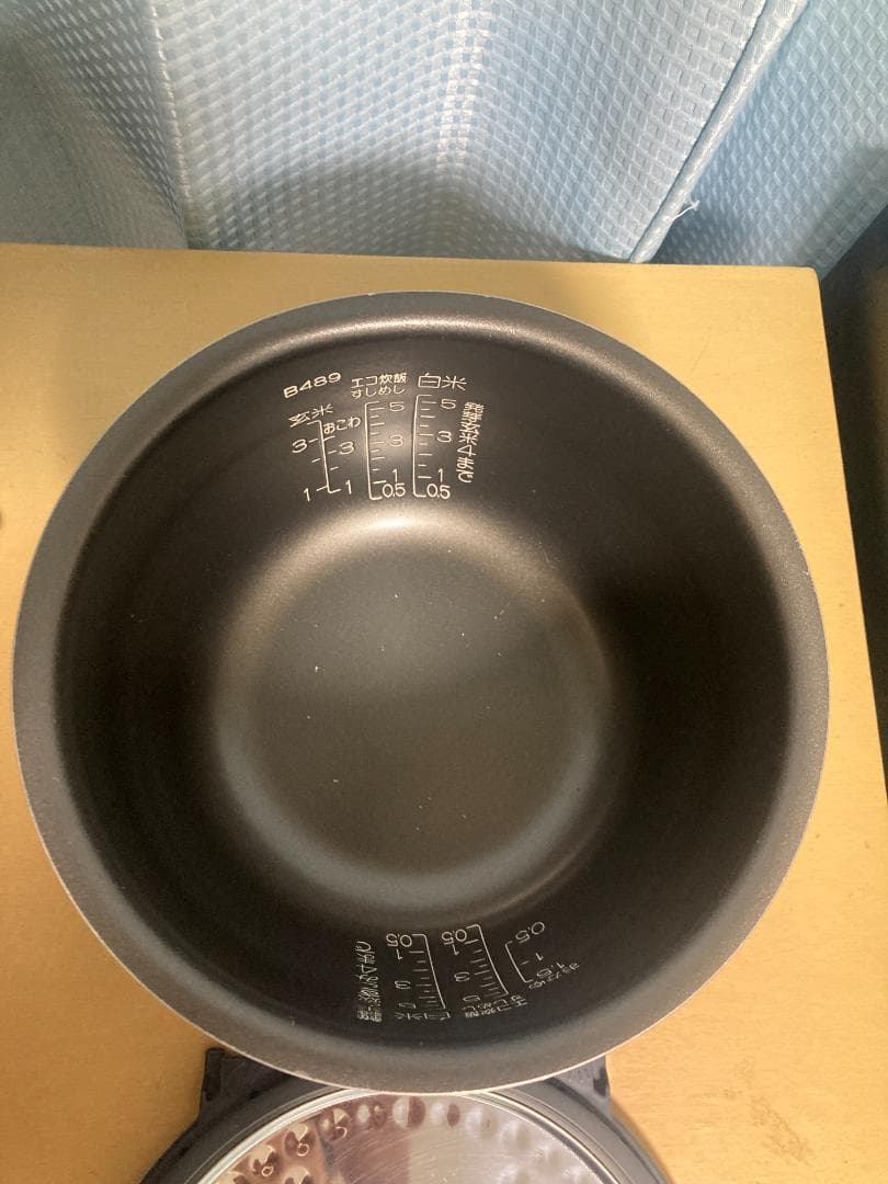 ★★2019 年製 Zojirushi NP-VZ10 炊飯器 5.5合★001