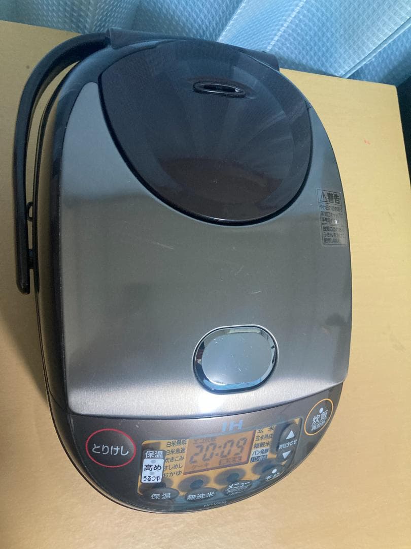 ★★2019 年製 Zojirushi NP-VZ10 炊飯器 5.5合★001
