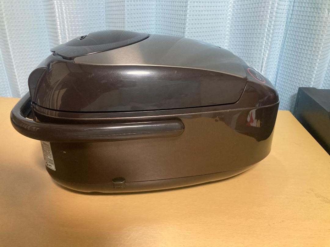 ★★2019 年製 Zojirushi NP-VZ10 炊飯器 5.5合★001