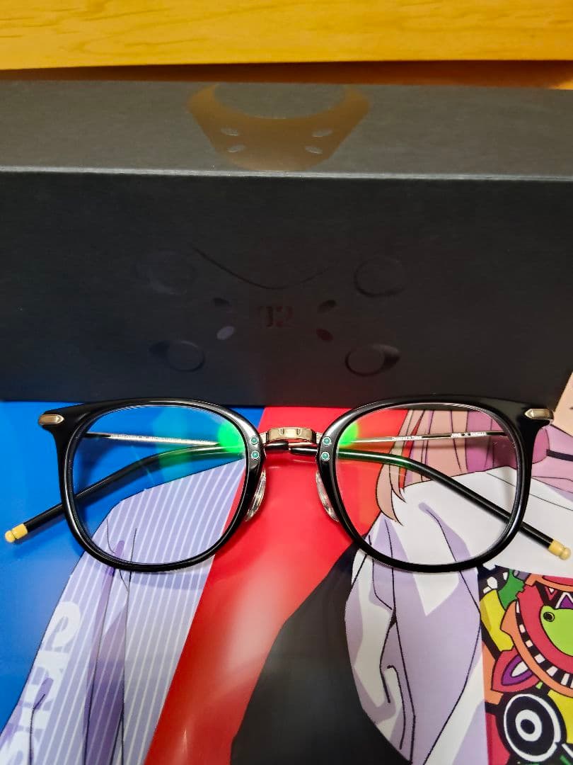 JINS × エヴァンゲリオン　式波　アスカ　ラングレー　2号機モデル　メガネ