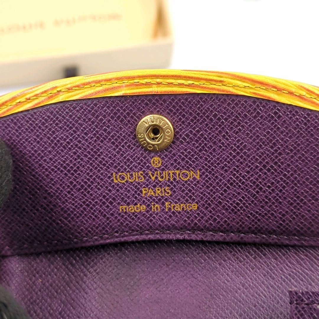 Louis Vuitton 　エピレザー 　名刺入れ　パスケース