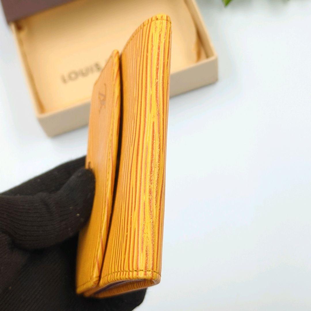 Louis Vuitton 　エピレザー 　名刺入れ　パスケース