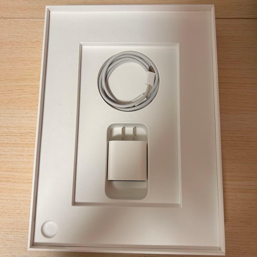 【美品】iPad 10.9インチ 第10世代 Wi-Fiモデル 64GB 箱付き