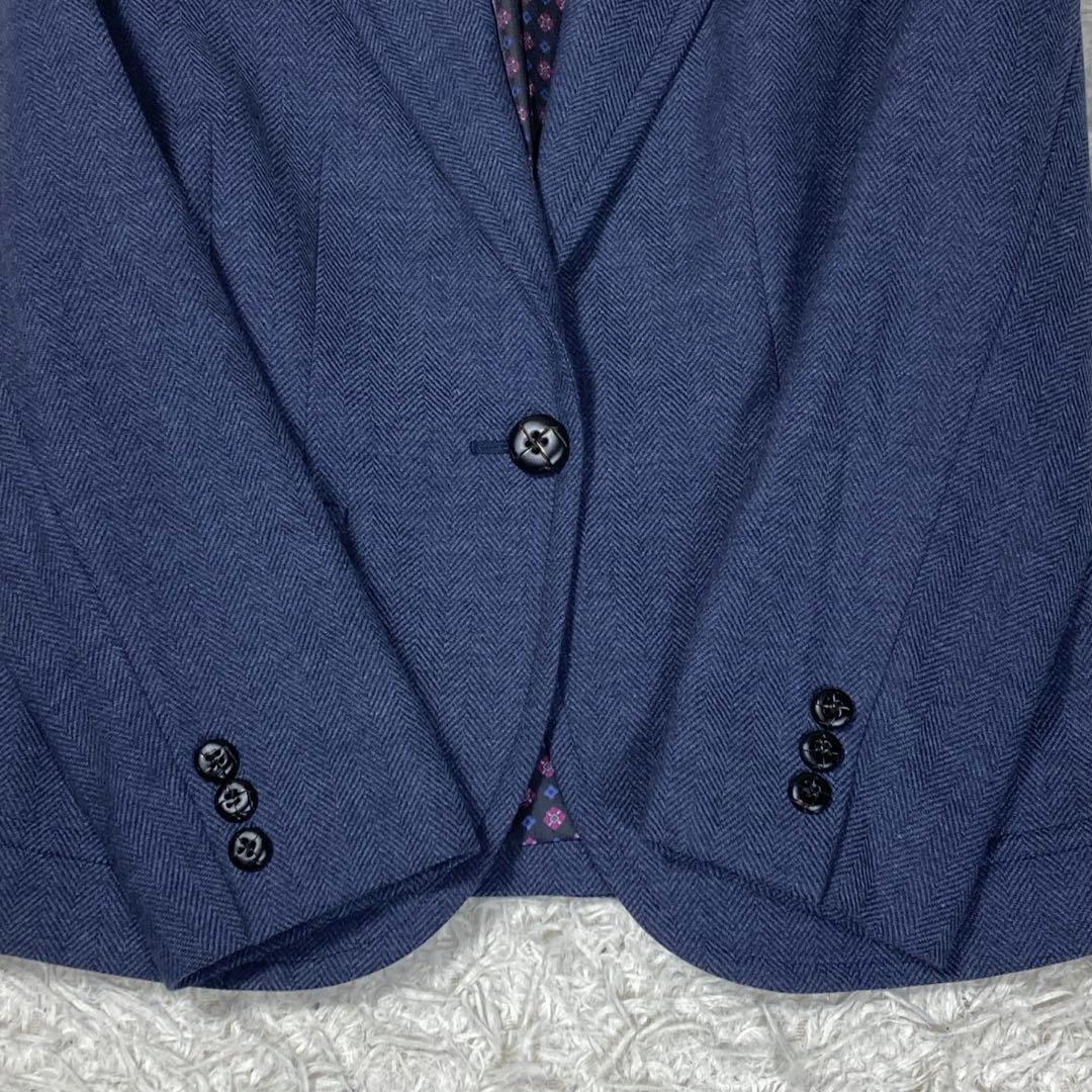 アクアスキュータム　ネイビー　ヘリンボーン　くるみボタン　サイズ8(M)