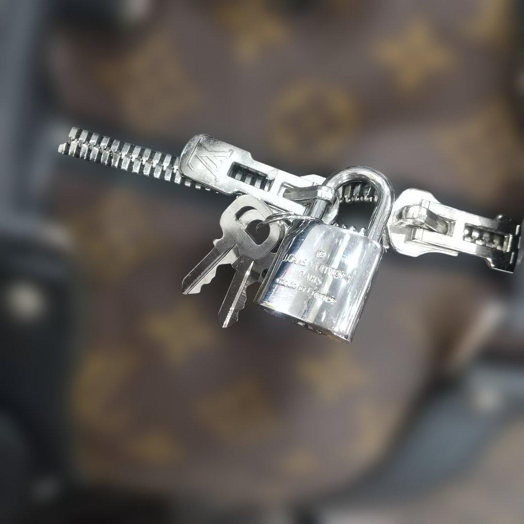 極美品 ヴィトン キーポル バンドリエール 45 モノグラム マカサー