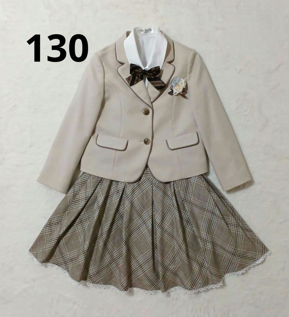 美品✨SAKURA 女の子　入学式　卒園式　フォーマル　女の子　130　ベージュ