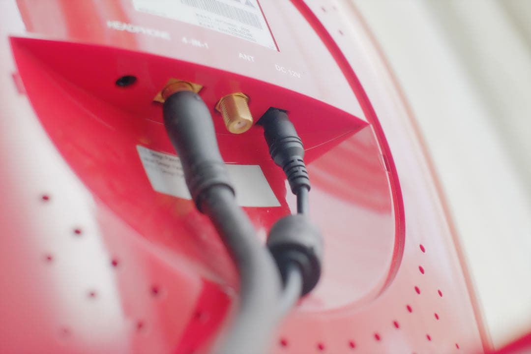 リンゴ型テレビ　ブラウン管　hannspree スペースエイジ　レトロポップ