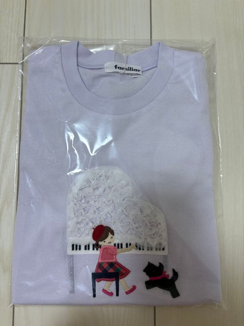 【新品未使用タグ付き】ファミリア　Tシャツ　120㎝