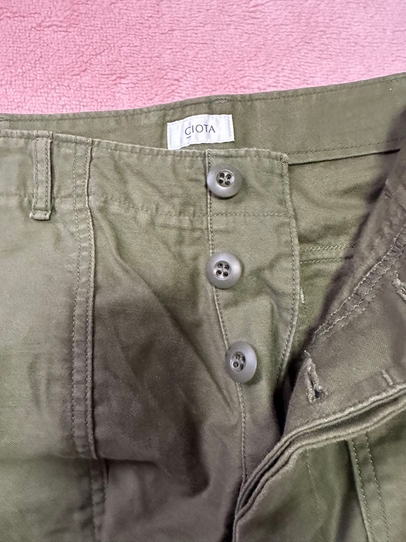 CIOTA (シオタ) スビンコットン バックサテン ベイカーパンツ