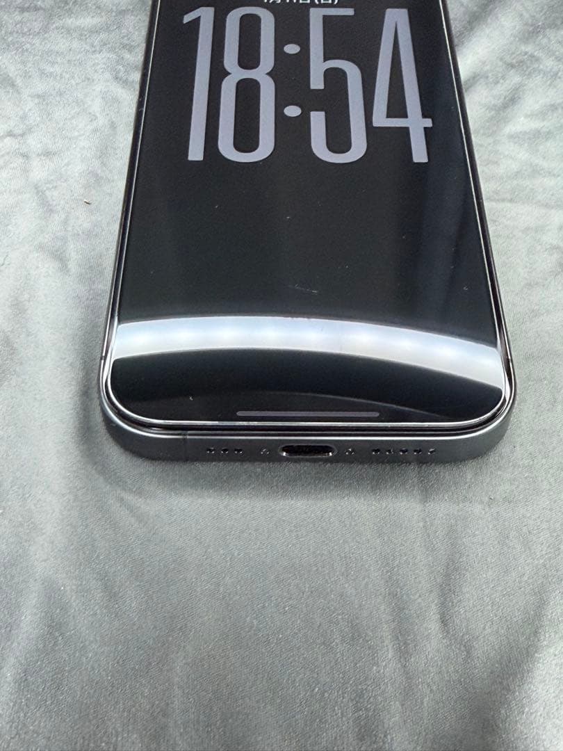 iPhone 15 Pro 256GB SIMフリー ブラックチタニウム