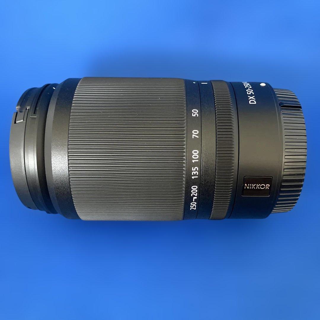NIKKOR Z DX 50-250mm f/4.5-6.3 VR　純正フード付