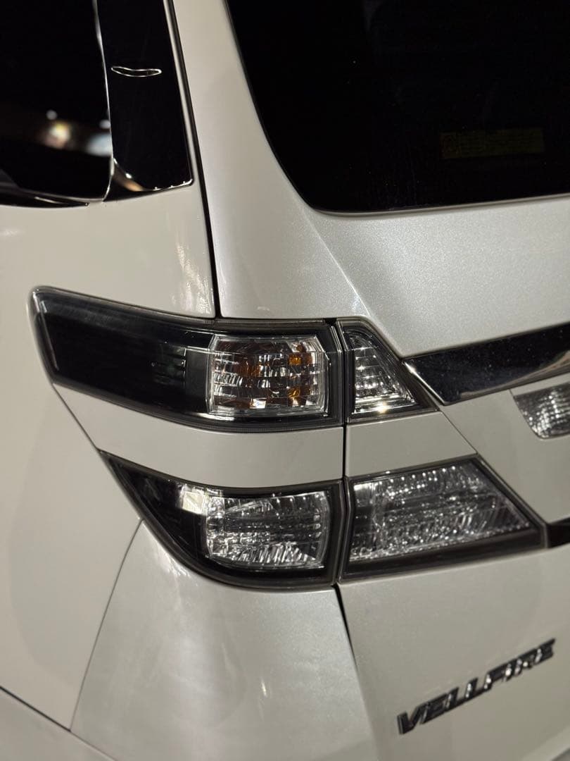 ヴェルファイア20 純正テールランプ