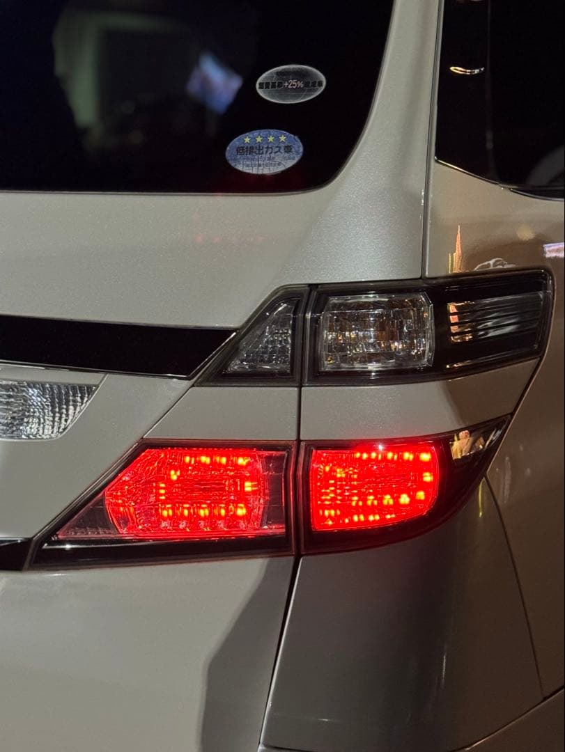 ヴェルファイア20 純正テールランプ