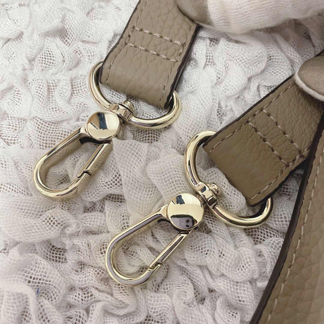 極美品✨HAYNI シエナ M 第二世代 グレージュ ショルダーバッグ 牛革