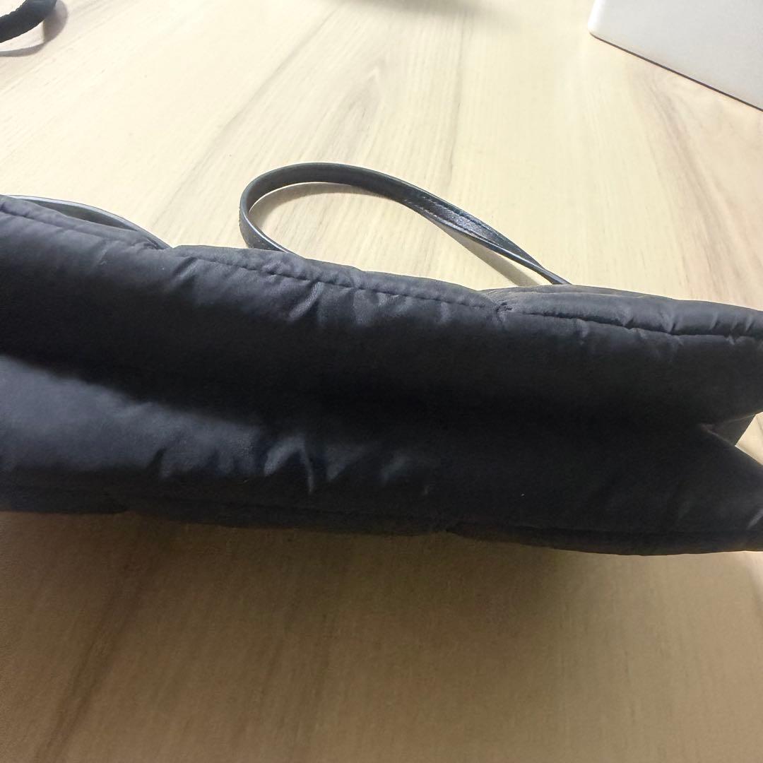 今週限定SALE【FURLA 】PIUMA 黒 キルティング ショルダーバッグ