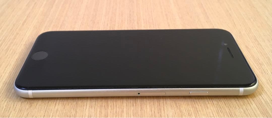 iPhone SE 第2世代 128GB ホワイト SIMフリー