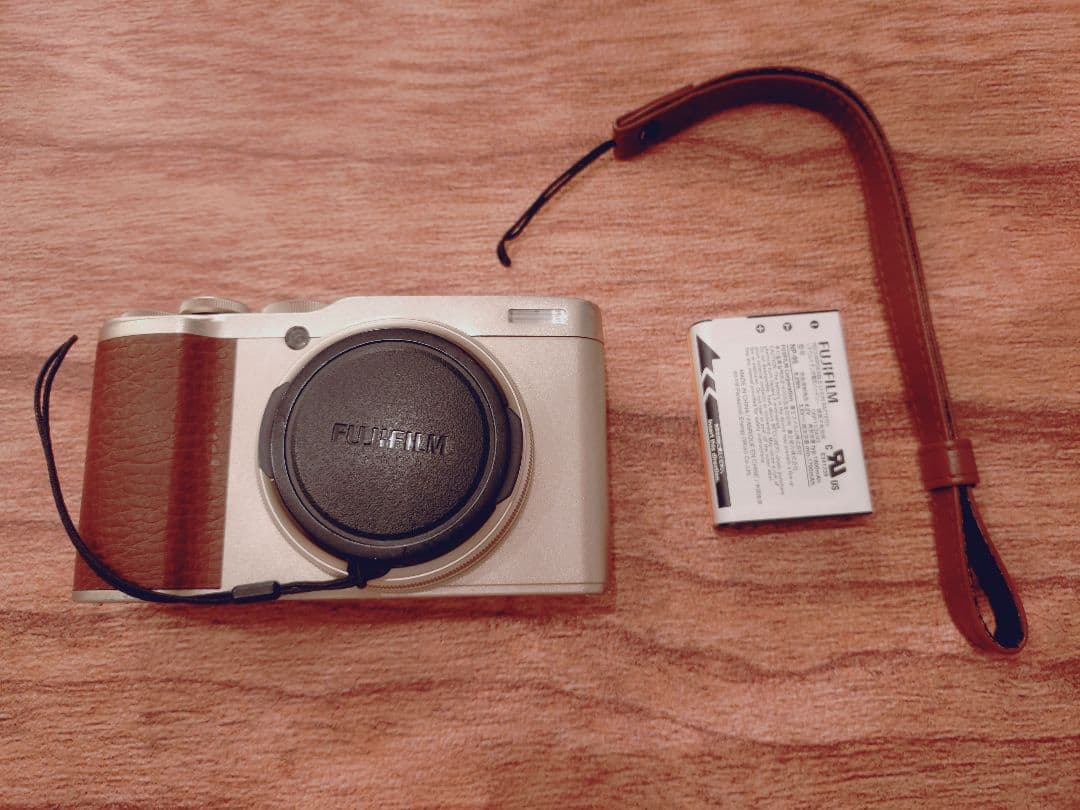 FUJIFILM XF10 ゴールド コンパクトデジタルカメラ