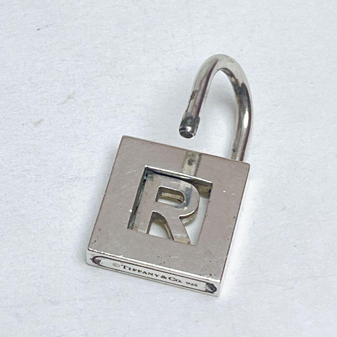 ティファニー　イニシャル　R パドロック　チャーム　925