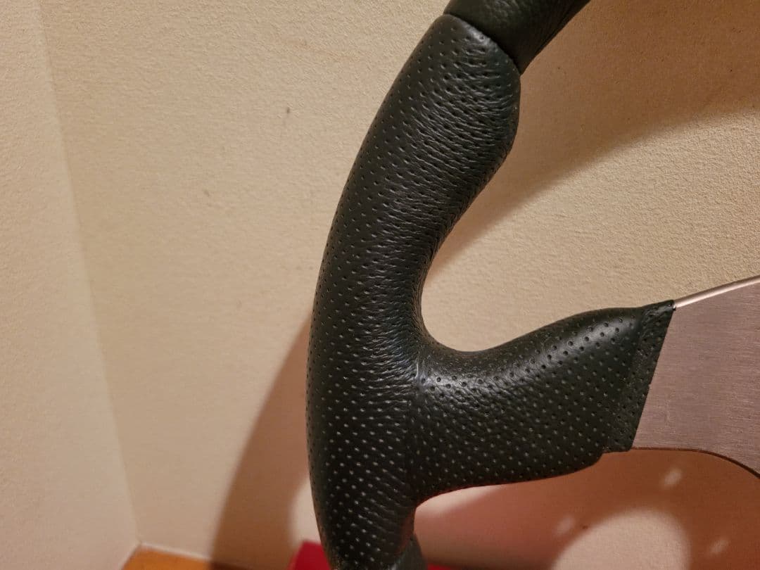 momo race 35 ステアリング