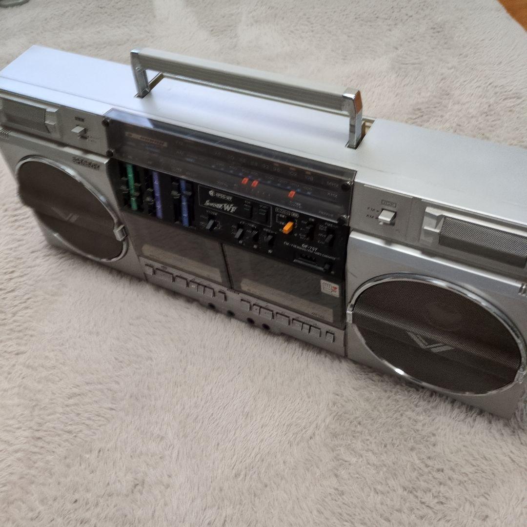 昭和レトロ希少シャープGF−757 シルバー ラジカセ