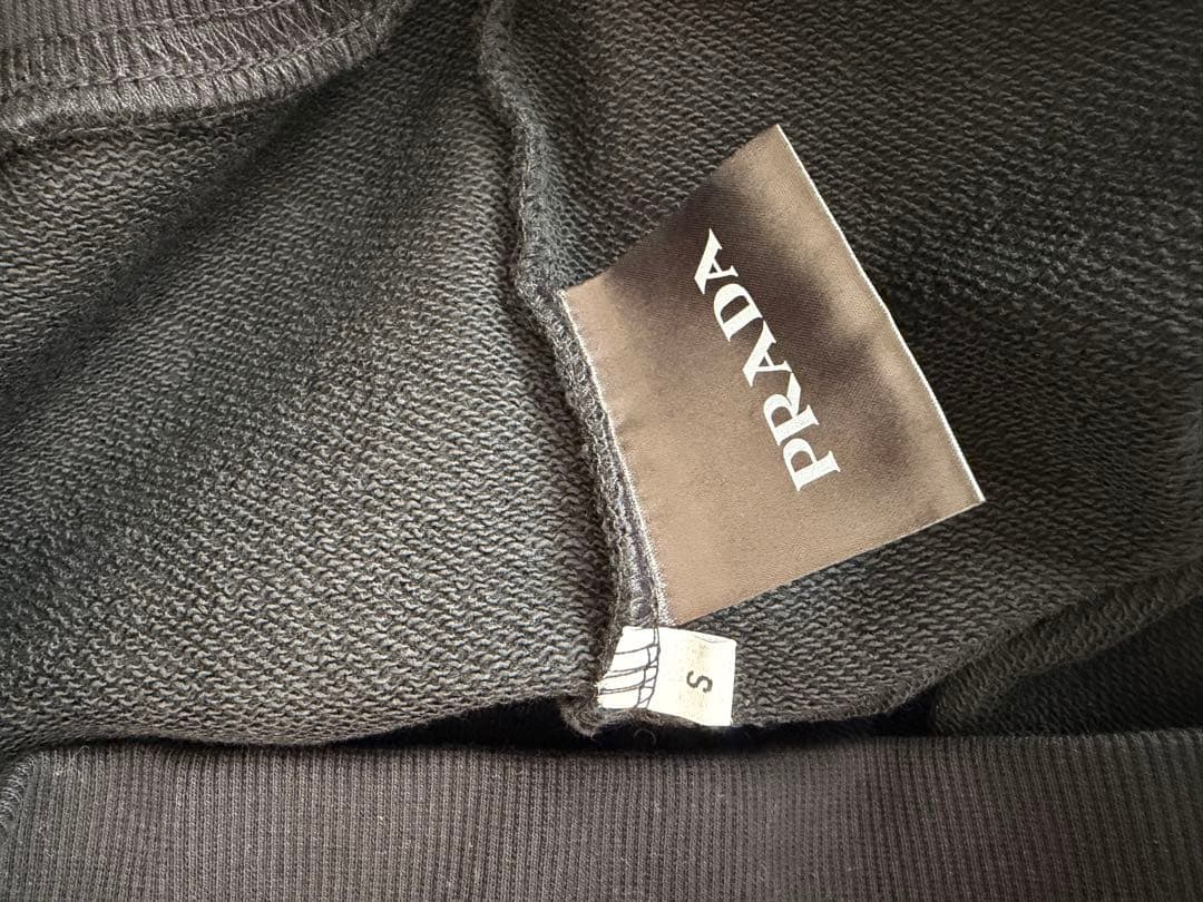 【PRADA】ブラック スウェット S