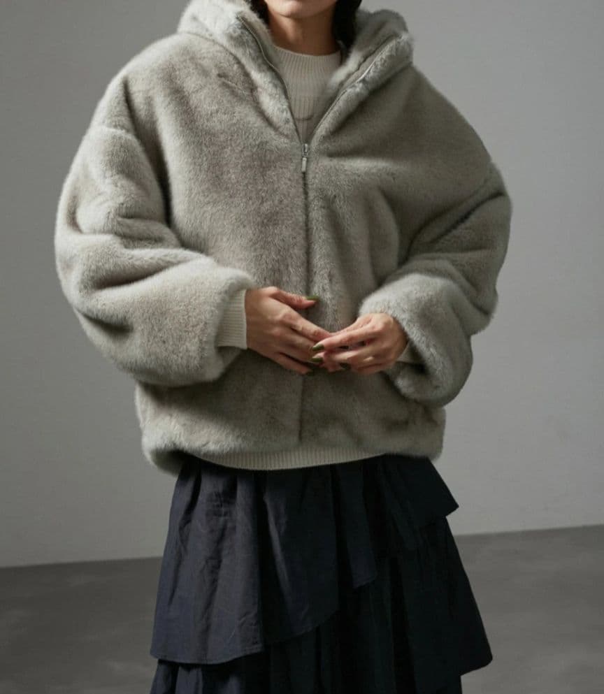 SALON adam et rope'【FREE】グラデーションファーブルゾン