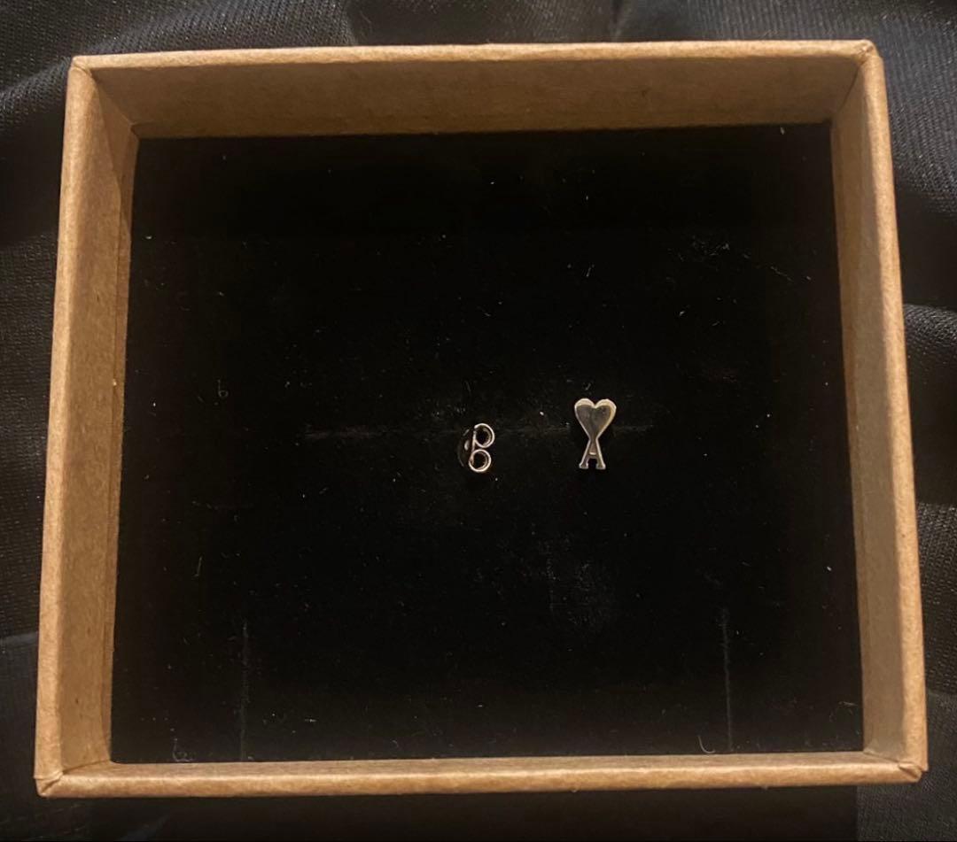 【AMI PARIS】 ハート型シルバーピアス 片耳用