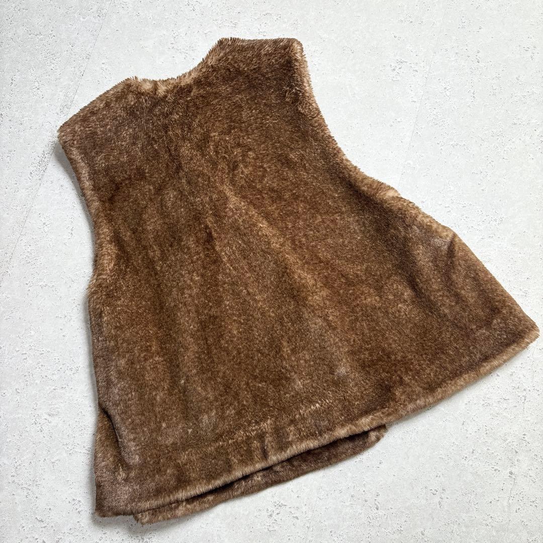 美品　ミズイロインド イミテーション ファー ベスト　ジレ