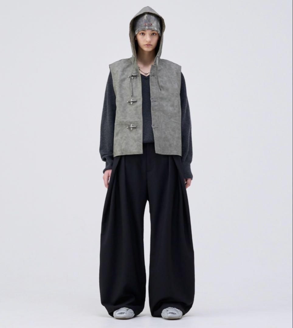 【着用1回】soerte 3タックワイドバルーントラウザー サイズ2 スラックス